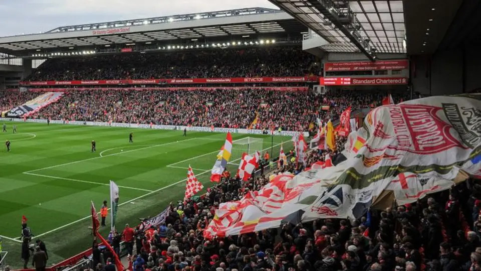 Liverpool planea ampliar la capacidad de Anfield para el 2022