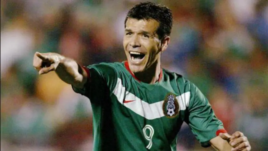 Jared Borgetti festeja una diana con el Tri | MEXSPORT