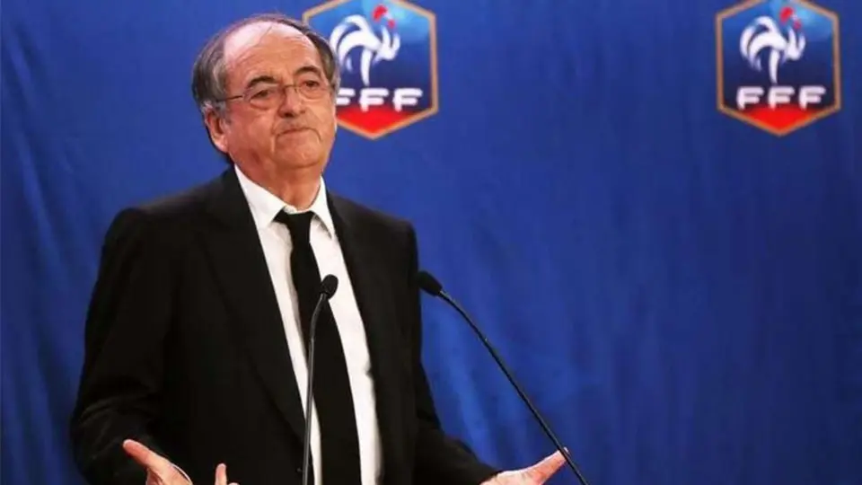 Francia estudia acabar la temporada a mediados de julio