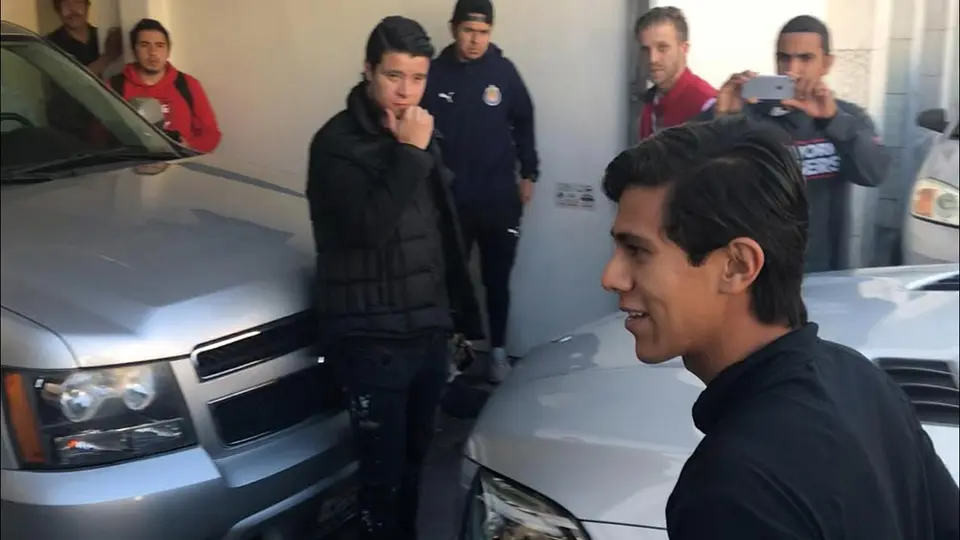Chivas: JJ Macías, Calderón, Angulo y Peña, en pruebas médicas