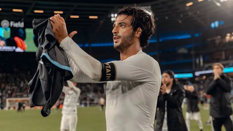 Flash Monterrey invitó a Carlos Vela a que se una al equipo