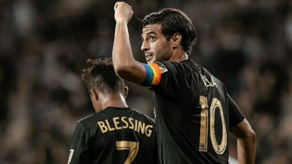 Carlos Vela realizó trabajos especiales tras lesión en el tendón de la corva