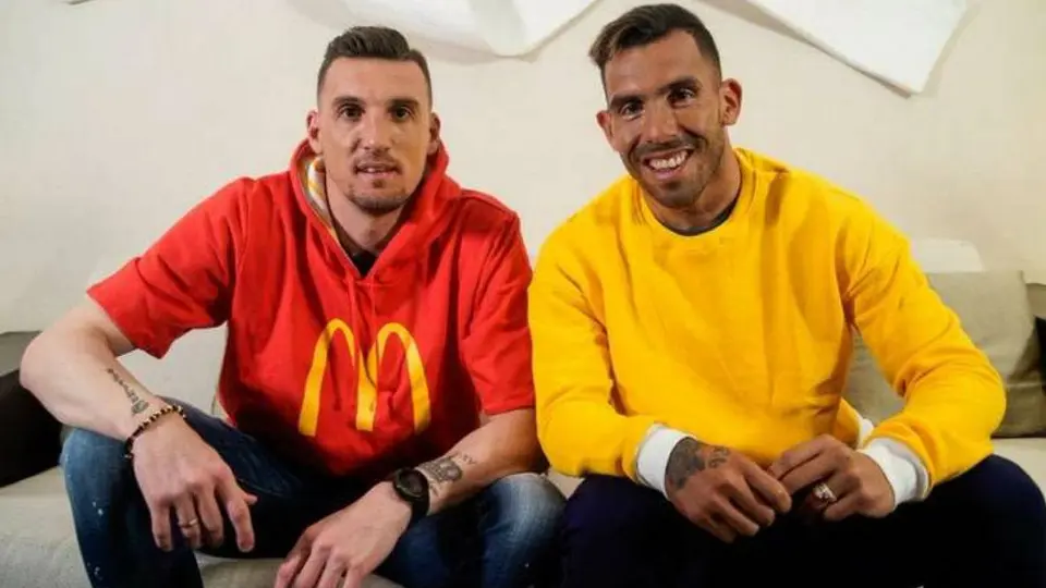 Franco Armani y Carlos Tevez protagonizan comercial en Argentina