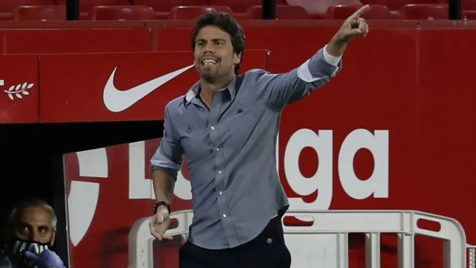 Betis: Puesto de Rubi estaría en juego ante Granada