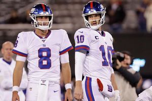 Coach de Giants garantizó titularidad de Daniel Jones sobre Eli Manning