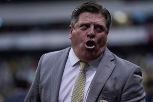 Miguel Herrera y Carlos Albert discutieron en redes sociales por 'carnita asada' del Piojo