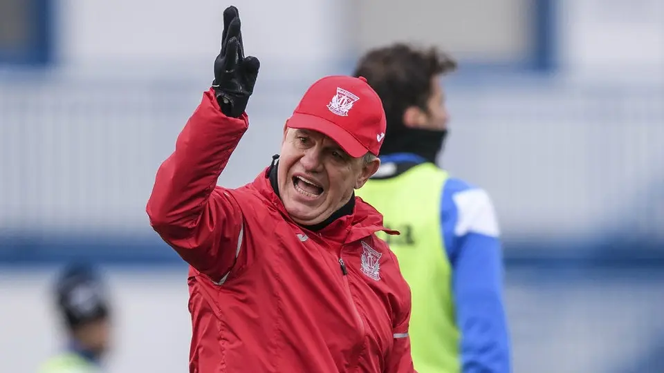 Javier Aguirre consideró que el partido ante el Espanyol es de seis puntos