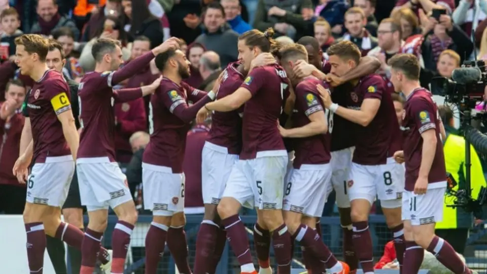Dueña del Hearts: 'No creo que vaya a haber futbol en lo que resta del año'