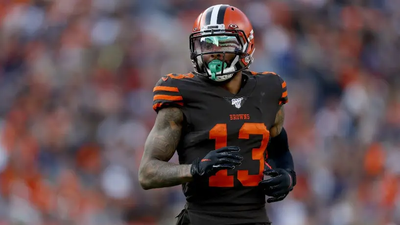 Odell Beckham tuvo que cambiar su calzado por utilizar una imagen alusiva a Joker