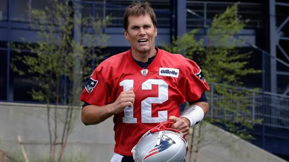 Tom Brady cenará con aficionado para apoyar en la lucha contra el COVID-19