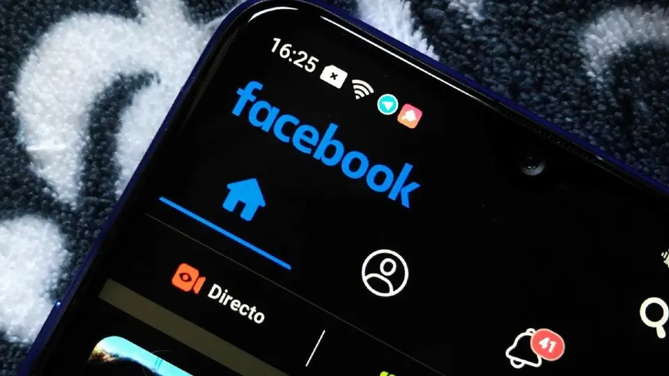 ¿Cómo activar el 'modo oscuro' y la nueva versión de Facebook?