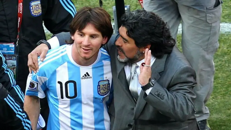 Hijo de Maradona: 'No se puede comparar a mi viejo con Messi, Diego es el futbol mismo'