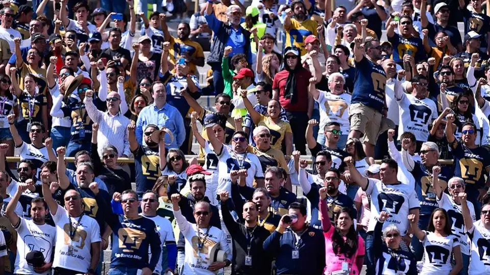 Pumas: Afición auriazul pidió regreso de Memo Vázquez al término del partido
