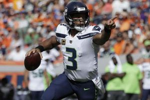 Russell Wilson lanzó reto a Tom Brady para medirse en un 'mano a mano' en golf