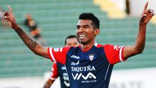 Jugador boliviano dejó la Final de su equipo para ir a su boda