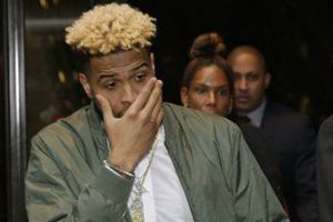 VIDEO: Odell Beckham Jr nalgeó a un policía y podría ser arrestado