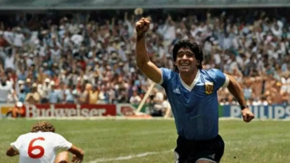 Maradona eligió anotación del Mundial de México para lanzar reto a Ronaldo