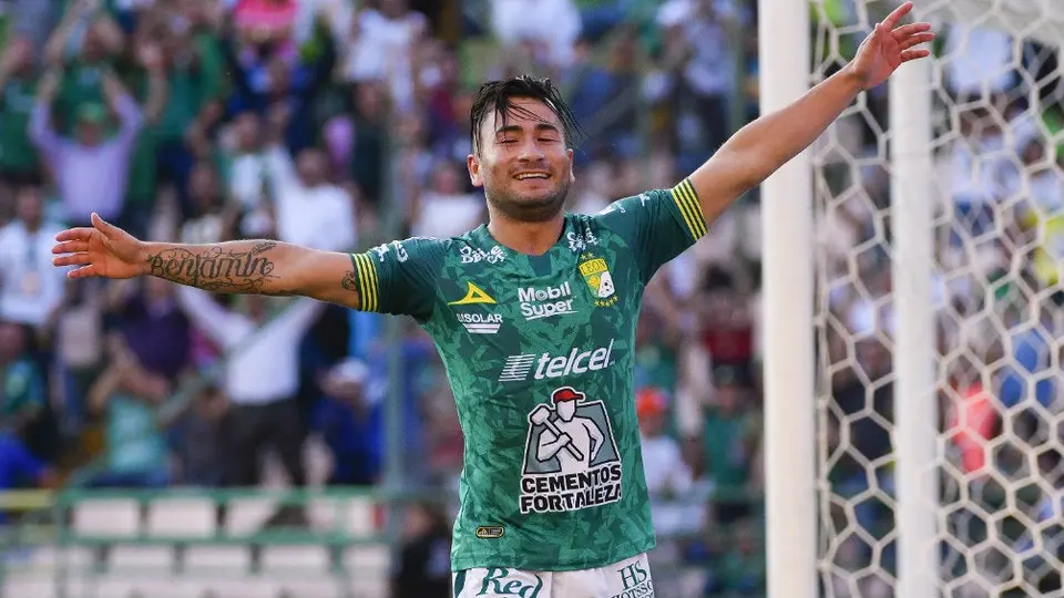 León superó a Necaxa con doblete de Jean Meneses
