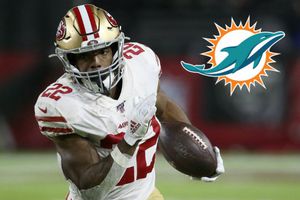 Matt Breida, nuevo jugador de los Miami Dolphins