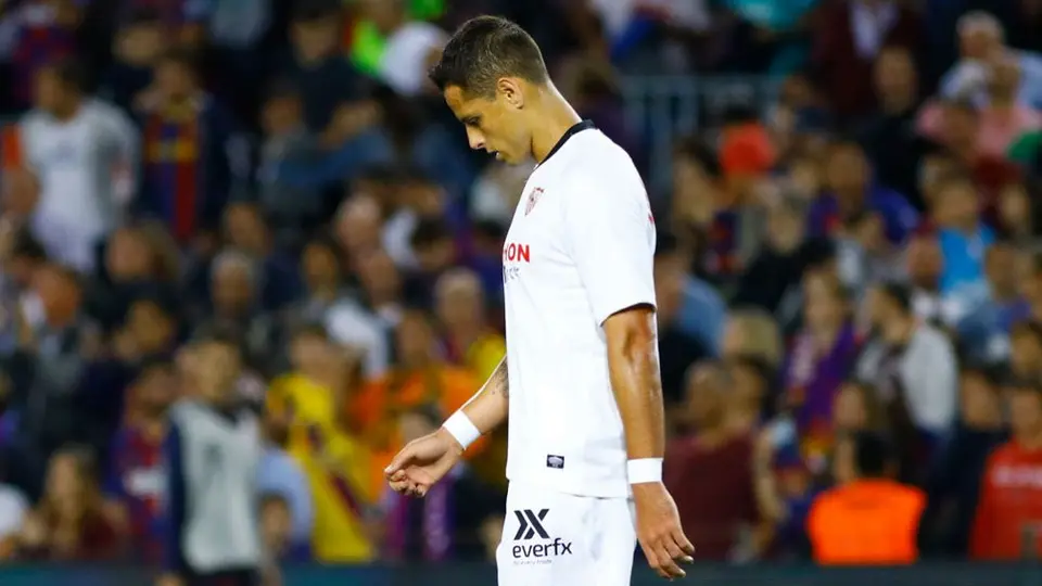 Chicharito, ausente de entrenamiento del Sevilla para juego vs Real Madrid