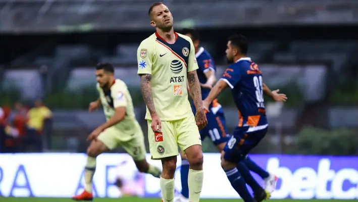 Jérémy Ménez: 'En América, Miguel Herrera inventó cosas para defenderse'