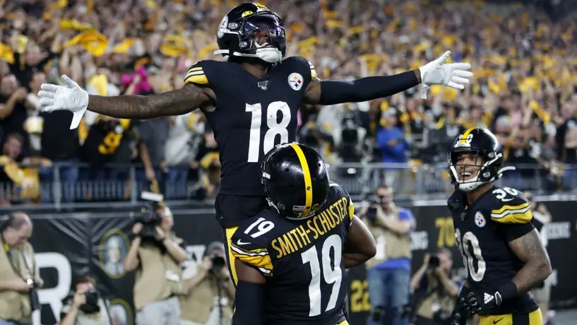 Pittsburgh aplastó a Cincinnati y obtuvo su primera victoria de la campaña