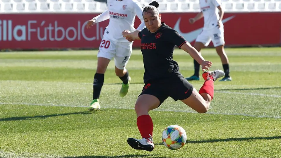 Charlyn Corral y Kenti Robles, titulares en el empate del Atlético vs Sevilla