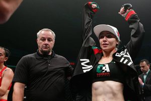 Dulce 'Sexy' García se mantiene invicta en la jaula