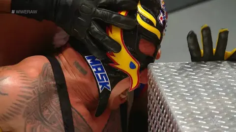¿Quién le causó la terrible lesión en el ojo a Rey Mysterio?