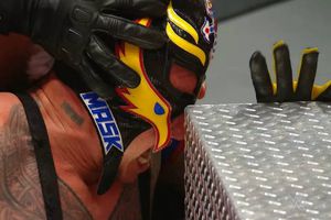 ¿Quién le causó la terrible lesión en el ojo a Rey Mysterio?