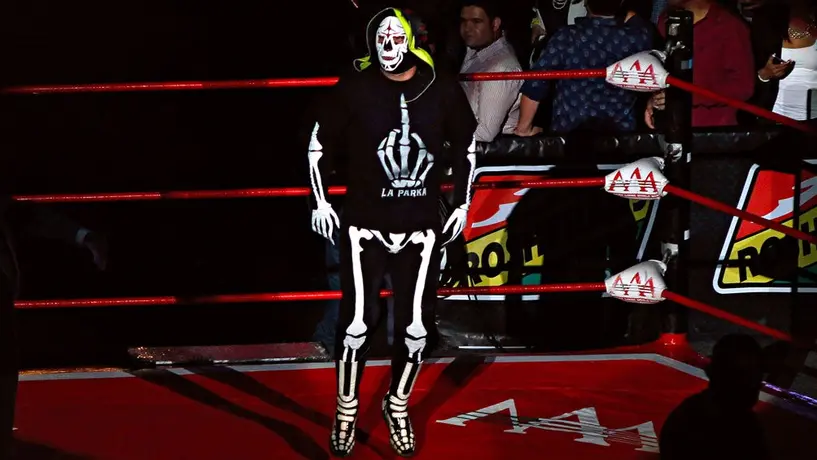 Hijo de La Parka: 'De navidad mi único deseo es que mi papá esté bien'