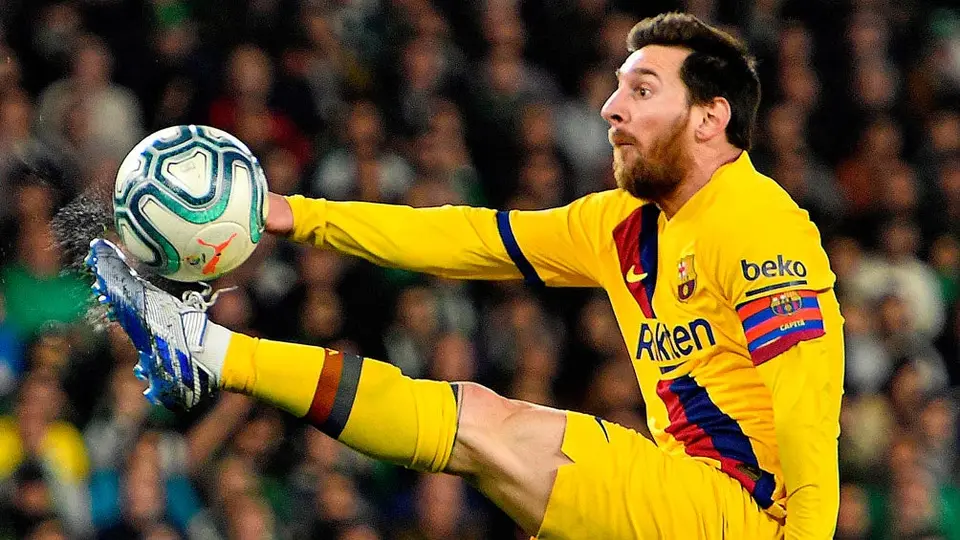 VIDEO: Messi sorprendió con chilena en entrenamiento del Barça