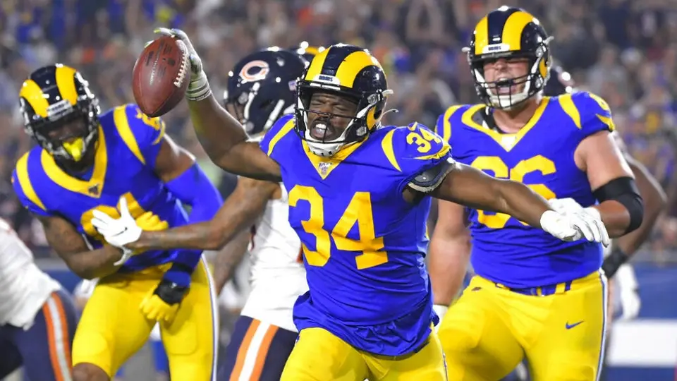 Rams derrotó a Bears en un juego de defensivas