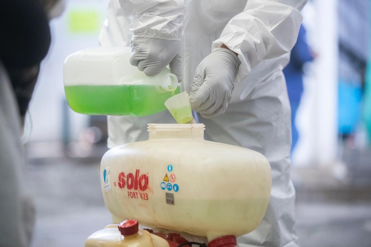Mercado de Jamaica es sanitizado por Covid-19