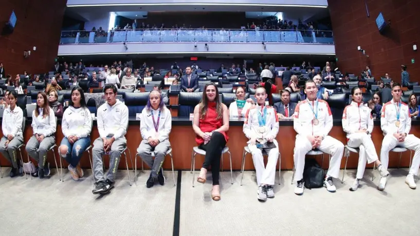 Senado de la República reconoció a atletas Panamericanos