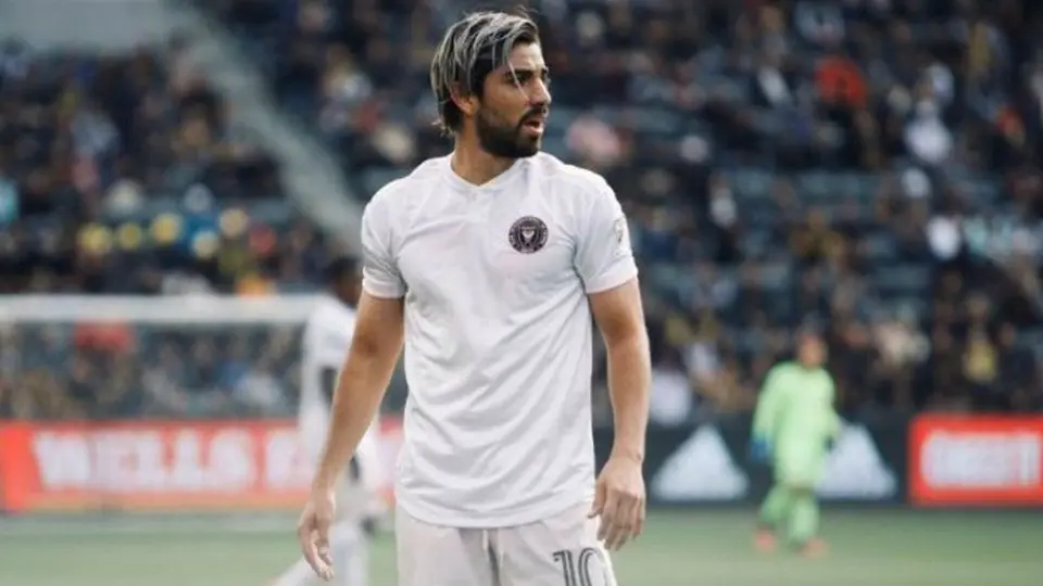 Rodolfo Pizarro felicitó a Alan Pulido por su cumpleaños
