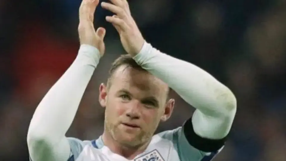 Wayne Rooney firmó contrato con el Derby County