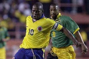Faustino Asprilla repartirá preservativos en un drone durante la cuarentena