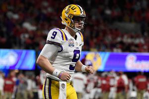 Joe Burrow lanzó siete pases para TD y LSU  aplastó a Oklahoma