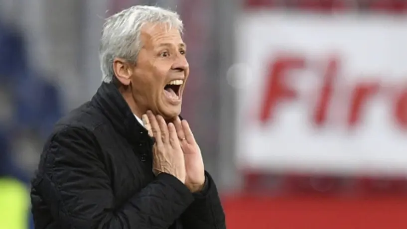 VIDEO: Técnico del Borussia Dortmund se lesionó festejando gol de la victoria de su equipo
