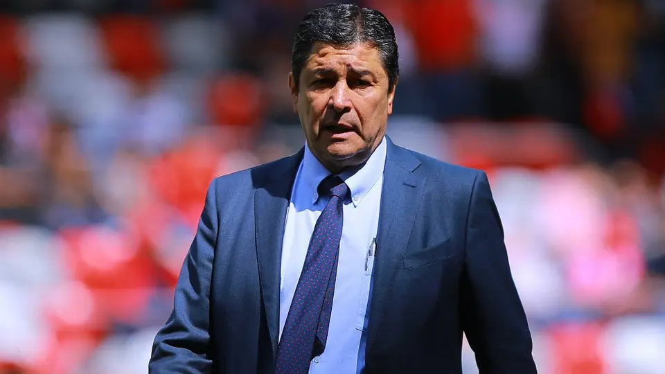 Luis Fernando Tena: 'Chivas tiene uno de los mejores planteles de México'