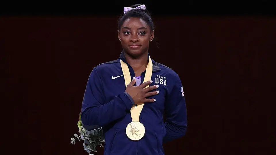 Simone Biles superó récord de medallas en Mundiales de gimnasia