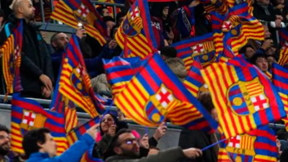 Barcelona calificó de "graves" las acusaciones de exdirectivo y planea denunciar