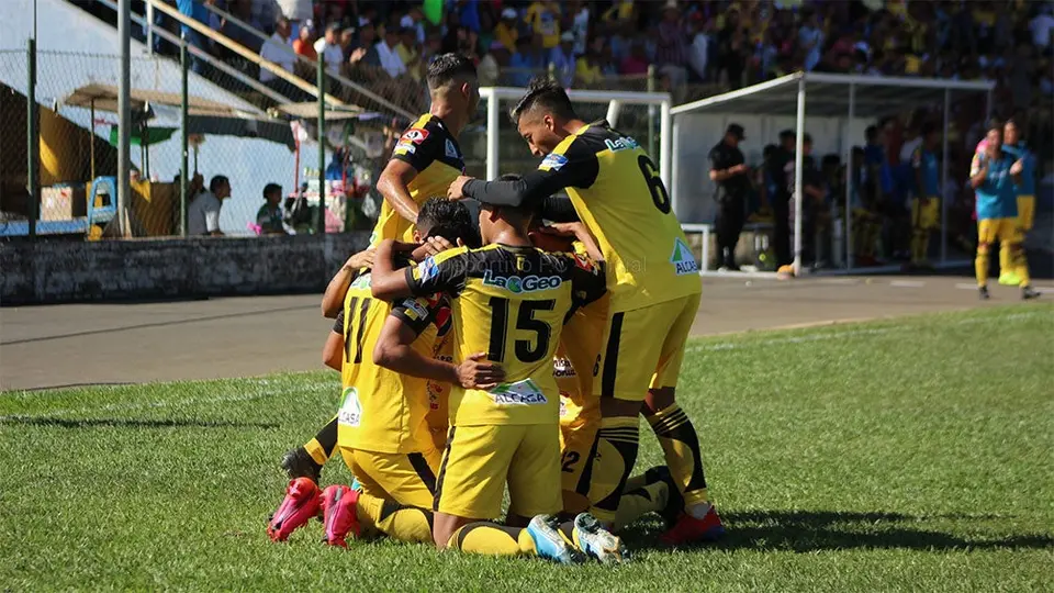 Por Coronavirus, El Salvador designó al Campeón de Liga con sólo once fechas jugadas