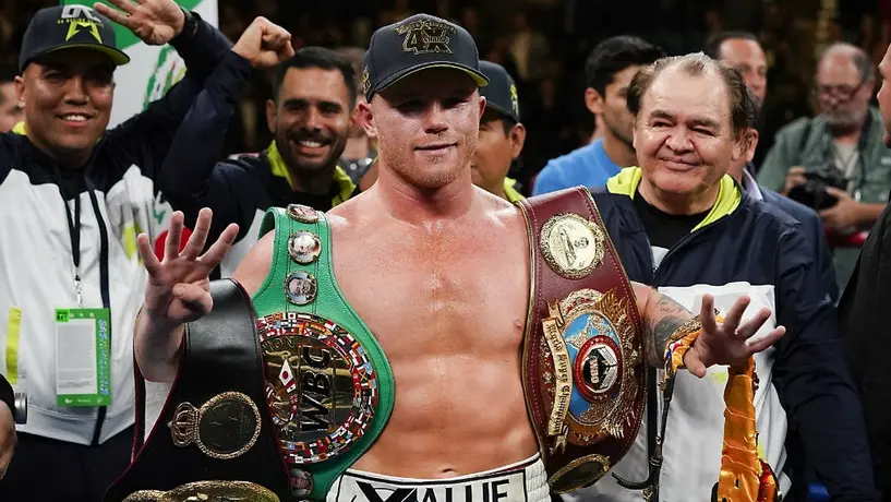 Canelo a afectados por COVID-19: 'No se rindan; luchen y vendrán cosas mejores'