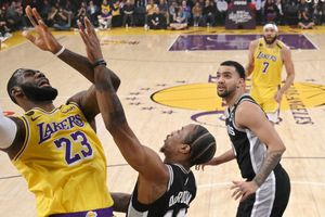 LeBron y Giannis definieron a sus equipos del Juego de Estrellas de la NBA