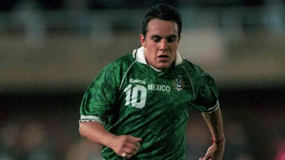 Luis Hernández: 'La Volpe, sin motivos futbolísticos para dejar al Cuau fuera de su 11 ideal'