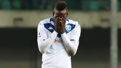 Serie A: Brescia rescindirá el contrato de Mario Balotelli