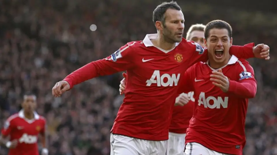 Ryan Giggs comparó a Chicharito con Inzaghi para encontrar espacios