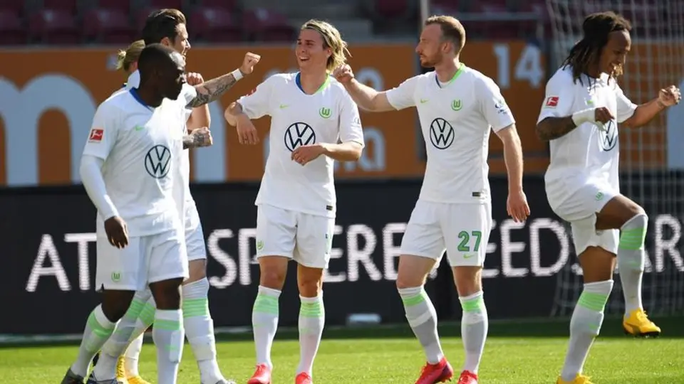 Wolfsburg derrotó al FC Augsburg en el regreso de la Bundesliga